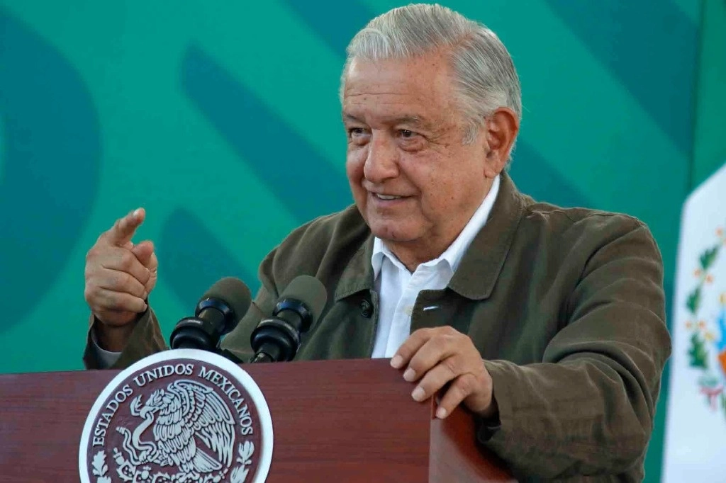 No son ciertos los dichos de Sanjuana Martínez sobre ofrecimiento de STPS: AMLO